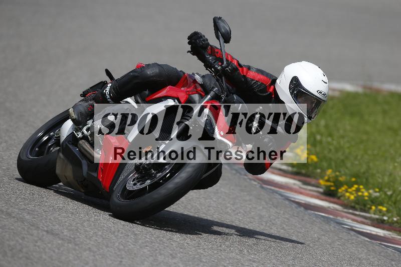 /Archiv-2024/29 12.06.2024 MOTO.CH Track Day ADR/Gruppe gelb/unklar